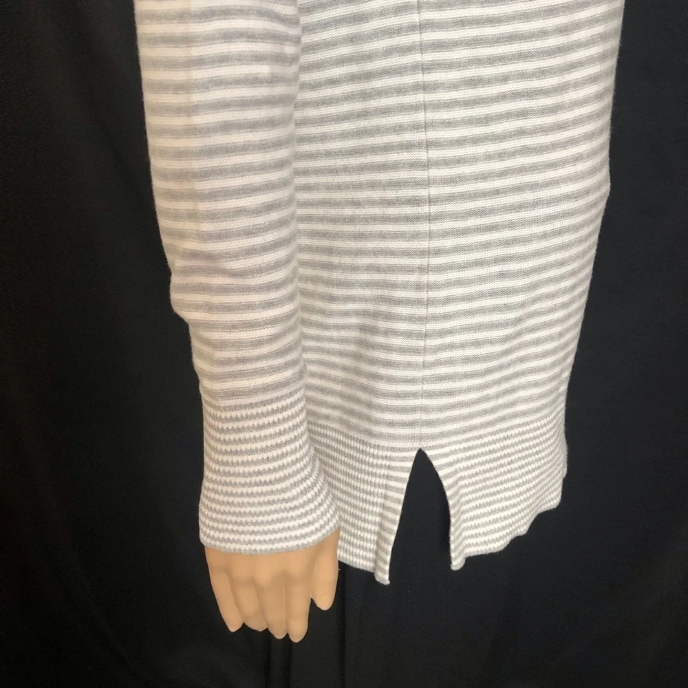 Tommy Hilfiger Striped V-Neck Sweater Grey Size S